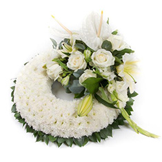 Fleur Coutures Massed Wreath