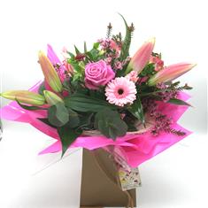 Fleur Couture&#39;s Pink Arrangement 